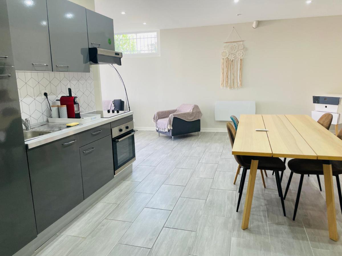 Arthes Appartement Saint Juery מראה חיצוני תמונה